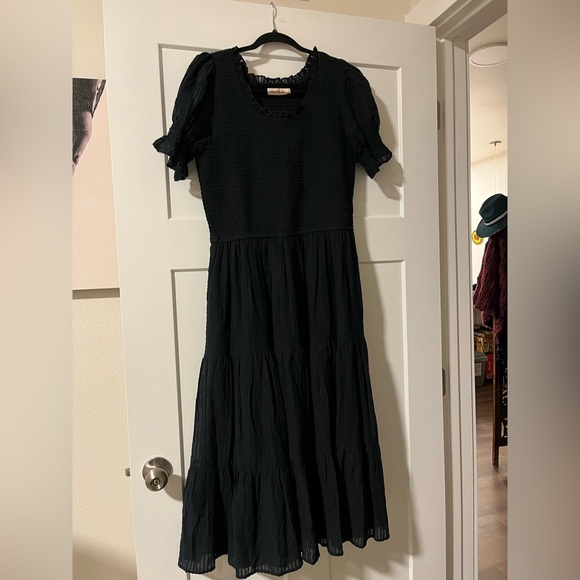 Ivy City Co Ellery Black Midi Dress - Picture 4 of 6